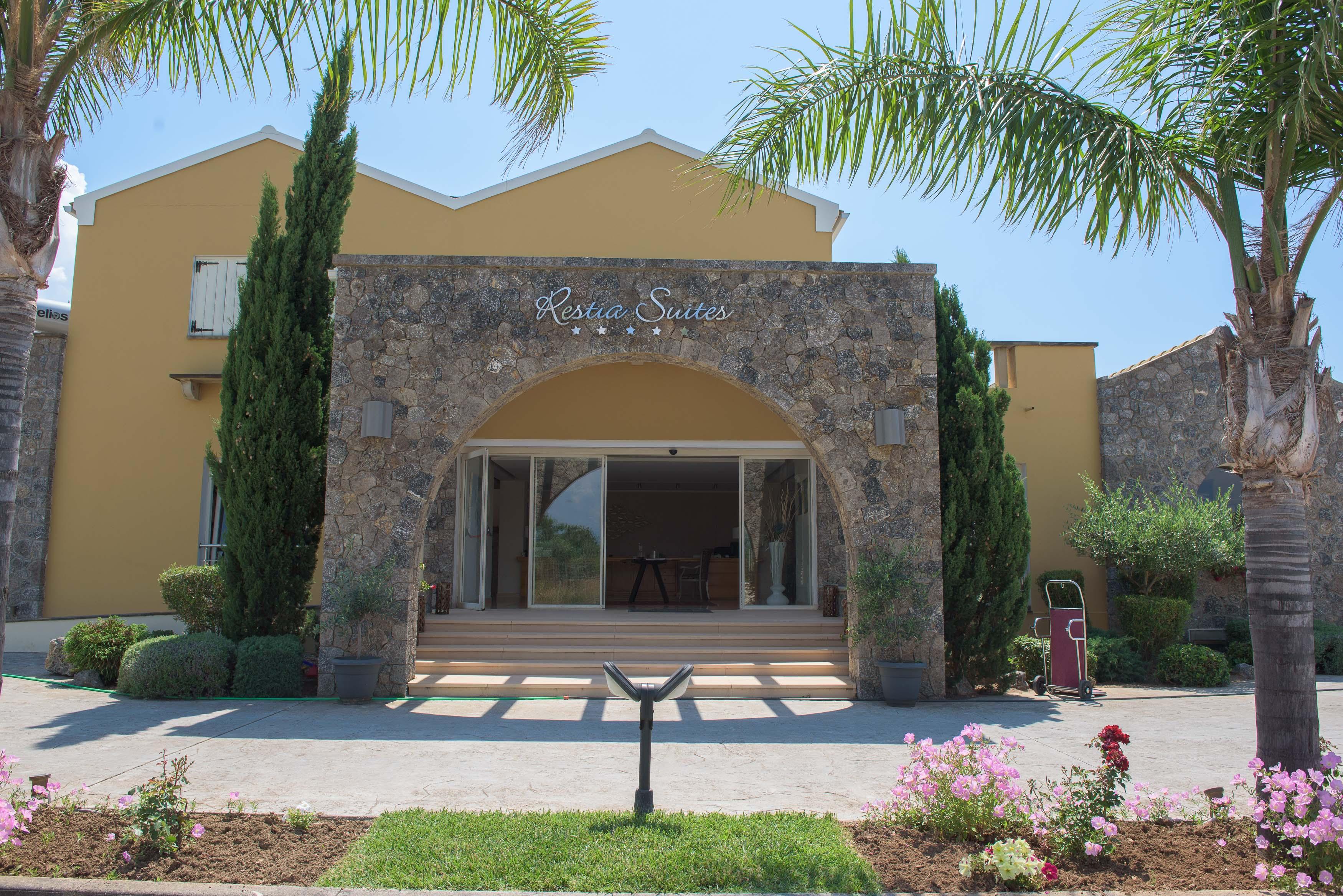 Restia Suites Exclusive Resort (Adults Only) Acharavi  Bagian luar foto